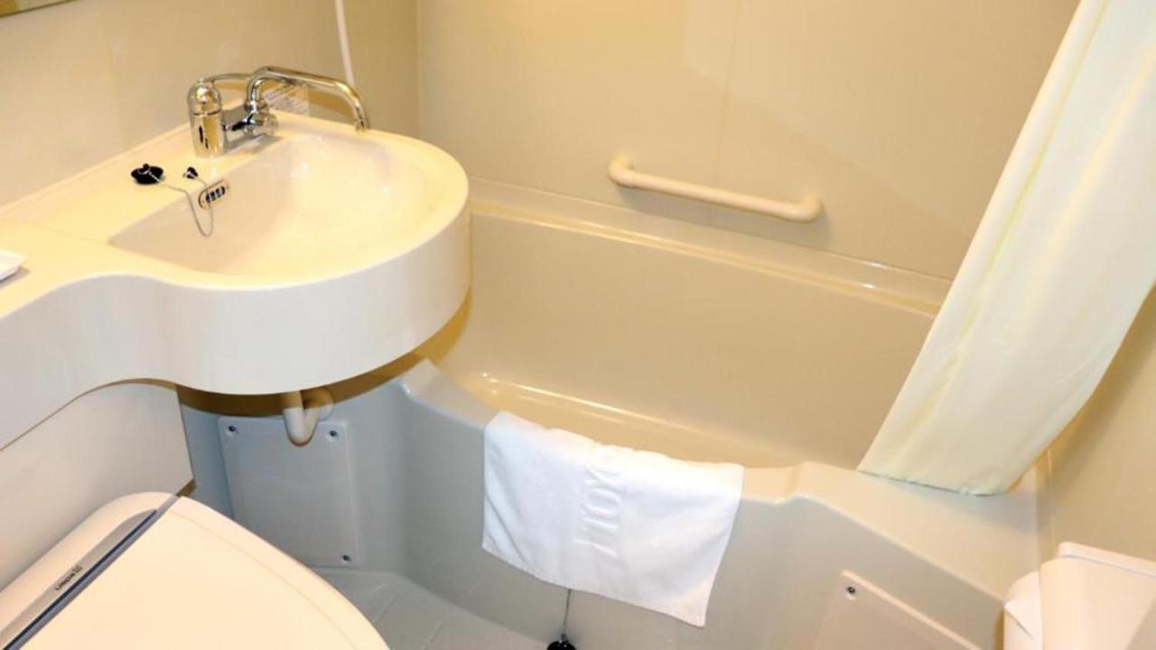 Toyoko Inn Kashiwa-Eki Higashi-Guchi Extérieur photo